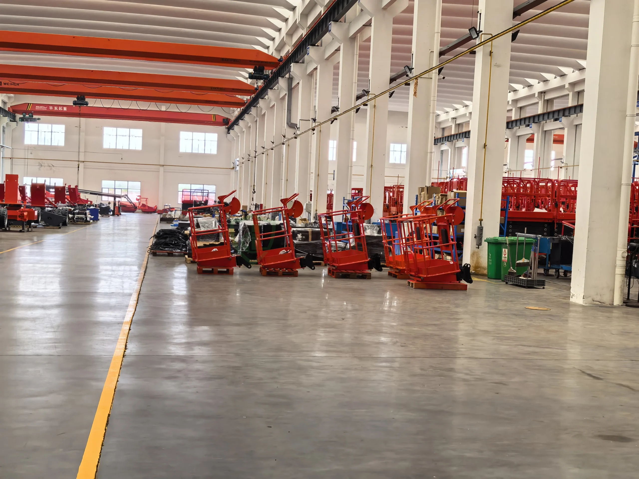 Chenlift semi-finished material transfer area