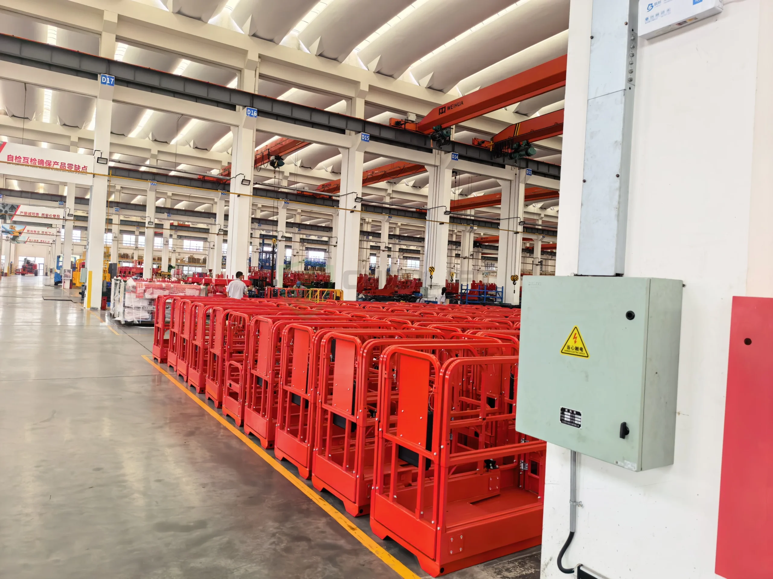 Chenlift structural materials in warehouse